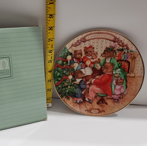 1989 Avon collector plate - Picture 2 of 3